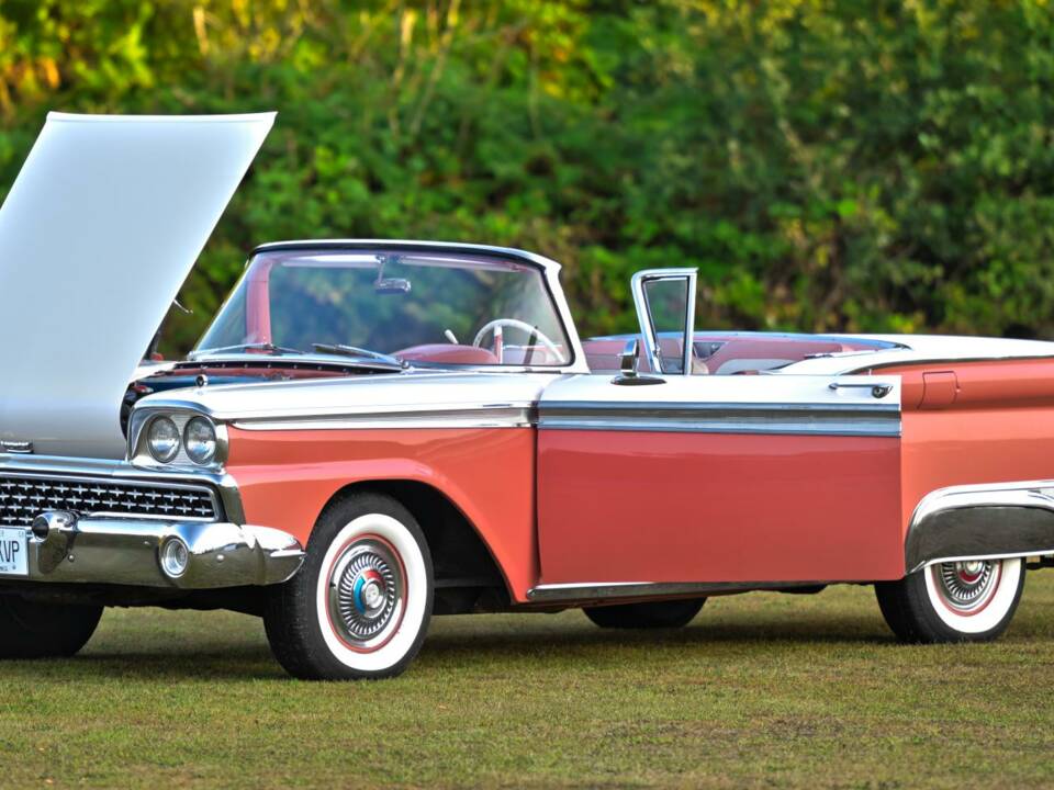 Bild 32/50 von Ford Fairlane 500 Skyliner (1959)