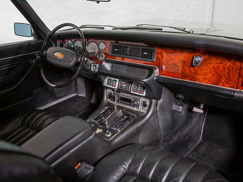 Image 21/31 of Jaguar XJ 5.3 C (1978)