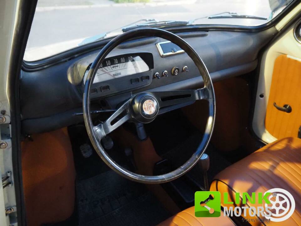 Image 4/10 de FIAT 500 L (1970)