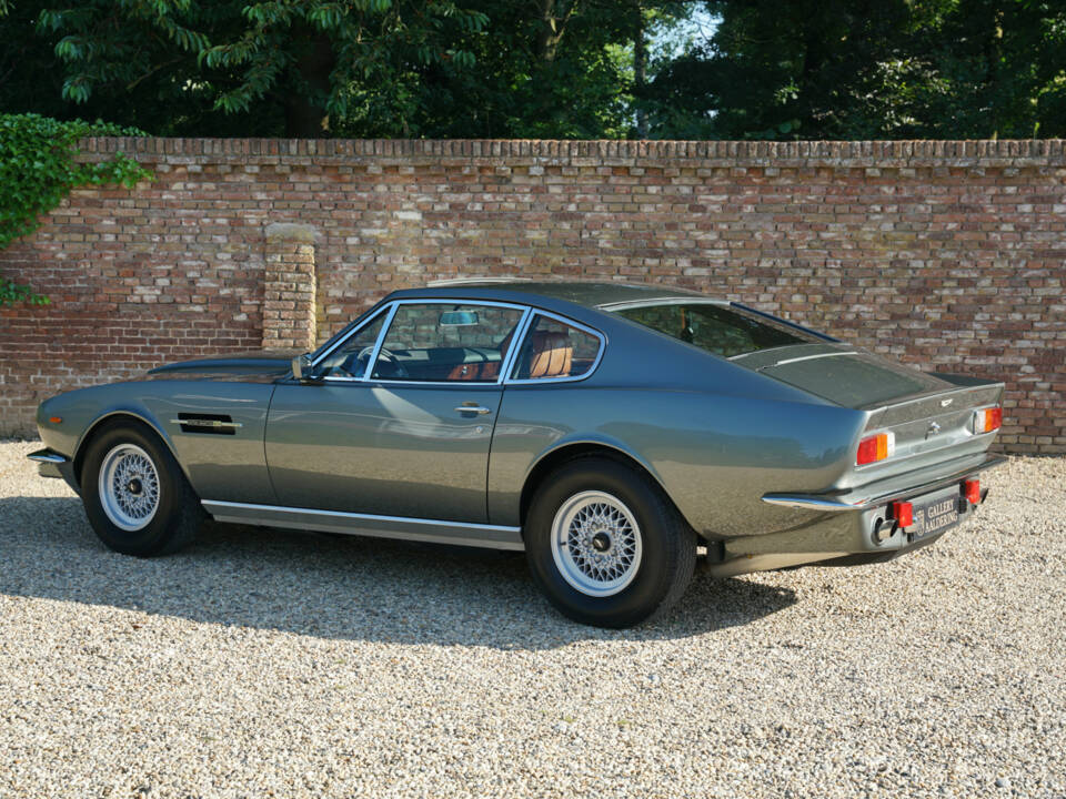 Image 40/50 of Aston Martin V8 (1980)