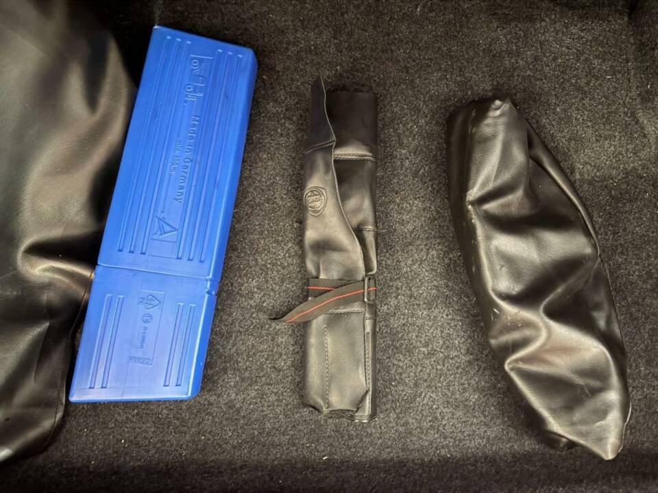 Image 31/50 of Lancia Delta HF Integrale 16V (1994)