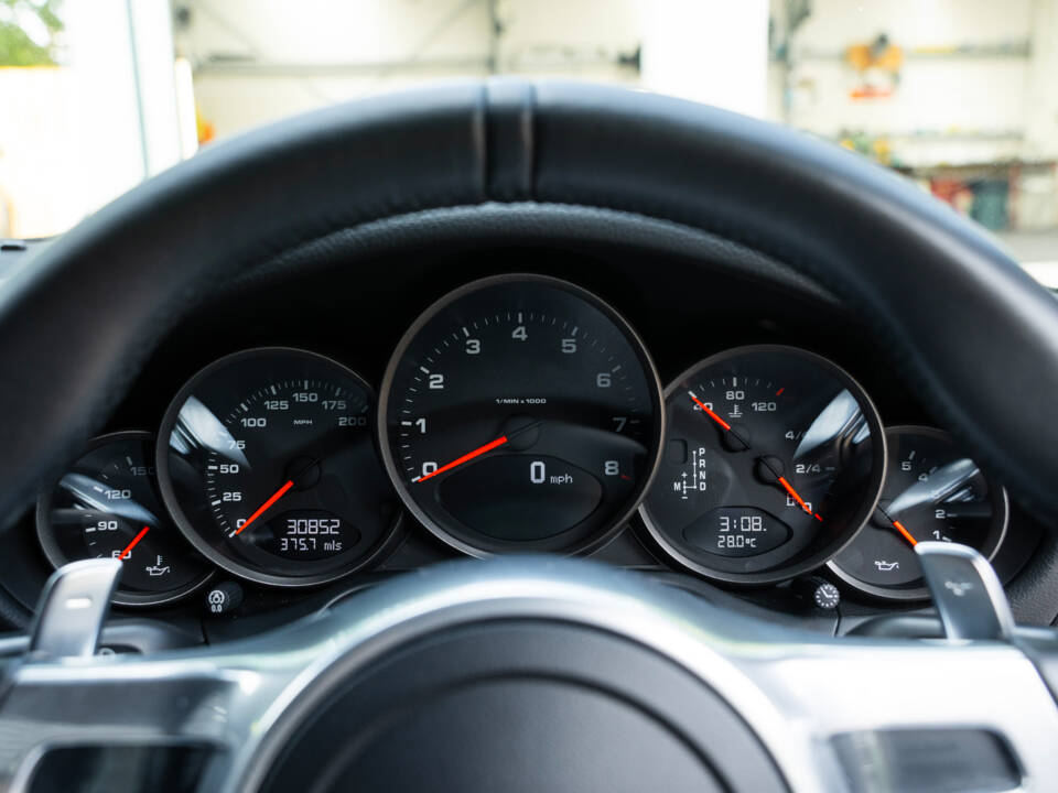 Imagen 37/51 de Porsche 911 Carrera 4 GTS (2012)