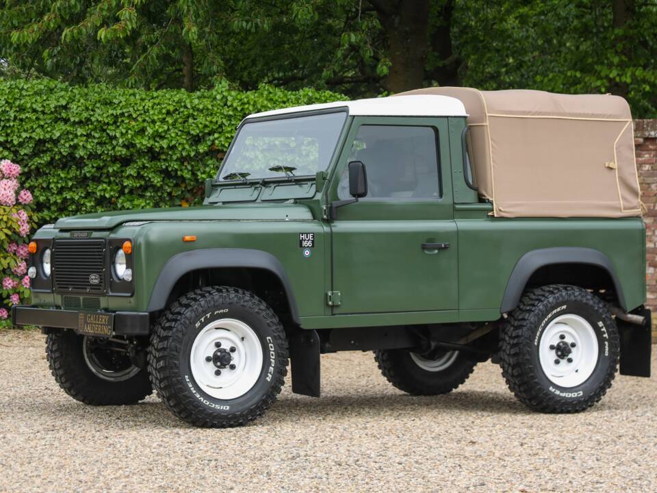 Immagine 35/50 di Land Rover 90 (1990)