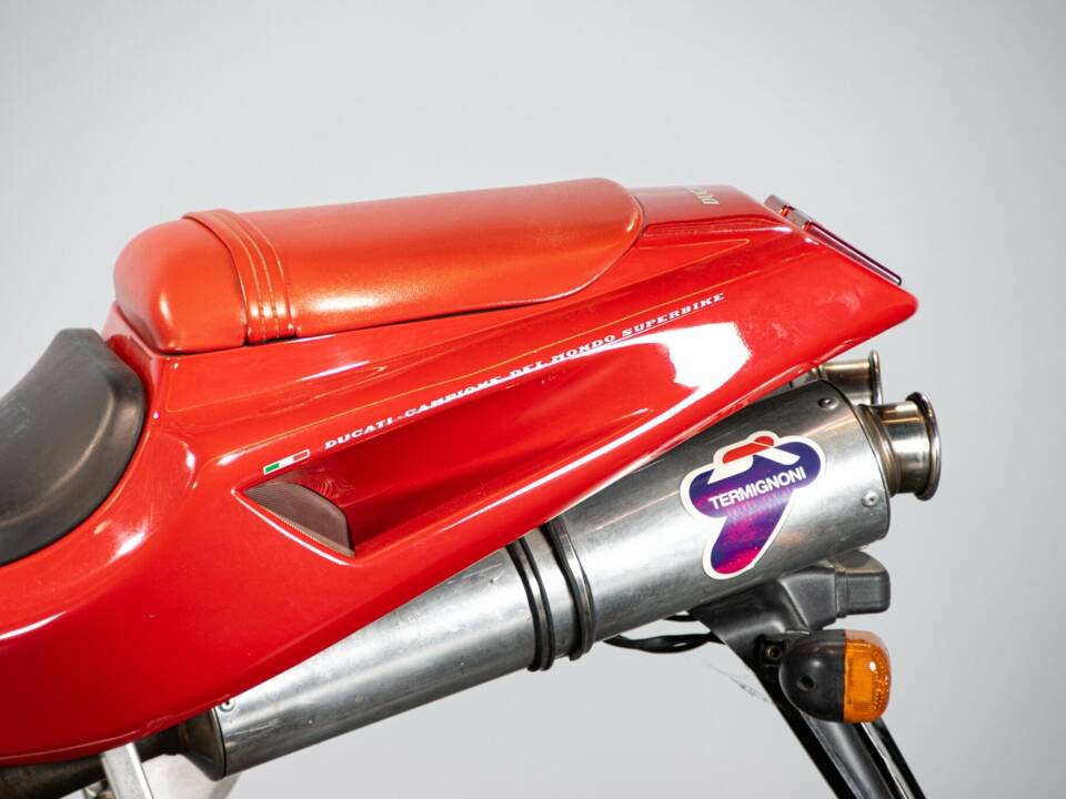 Immagine 26/50 di Ducati DUMMY (2000)
