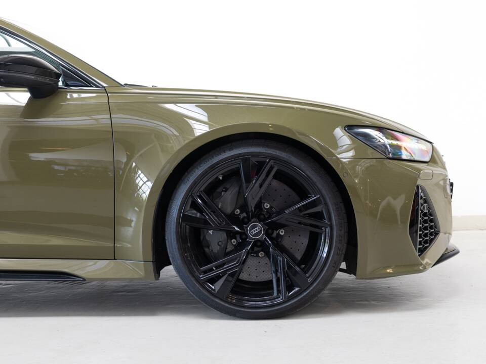 Image 34/40 of Audi RS6 Avant (2019)