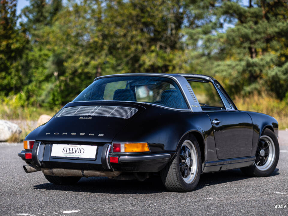 Image 15/43 of Porsche 911 2.2 T (1970)