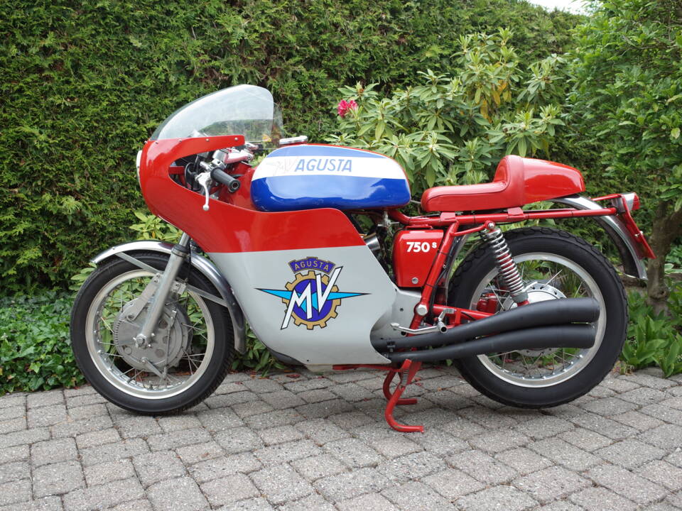 Immagine 22/36 di MV Agusta DUMMY (1972)