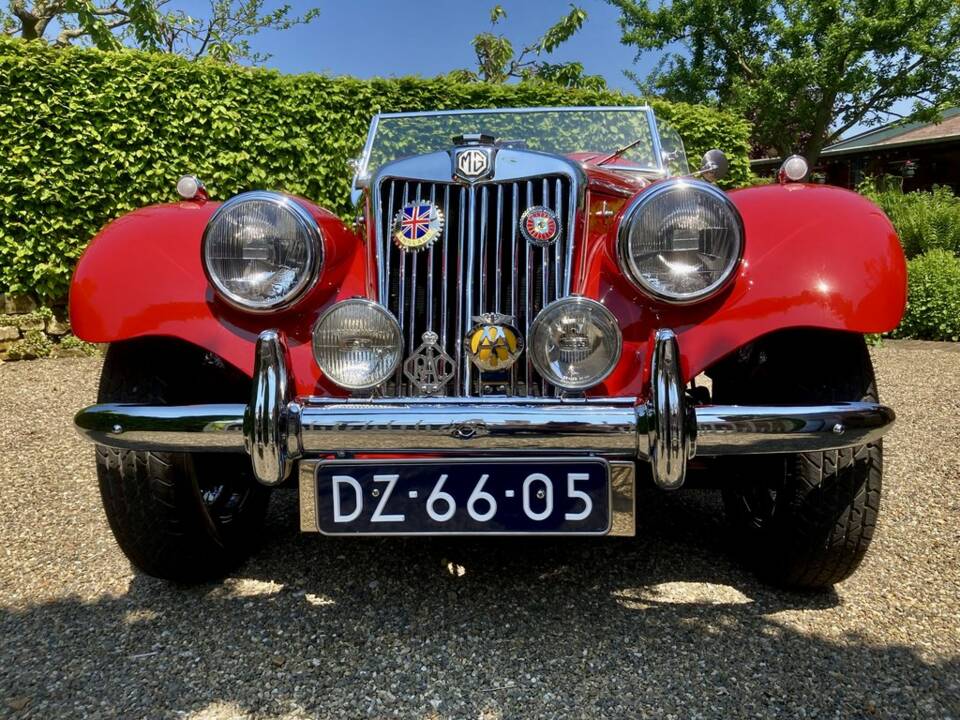 Image 5/8 de MG TF (1955)