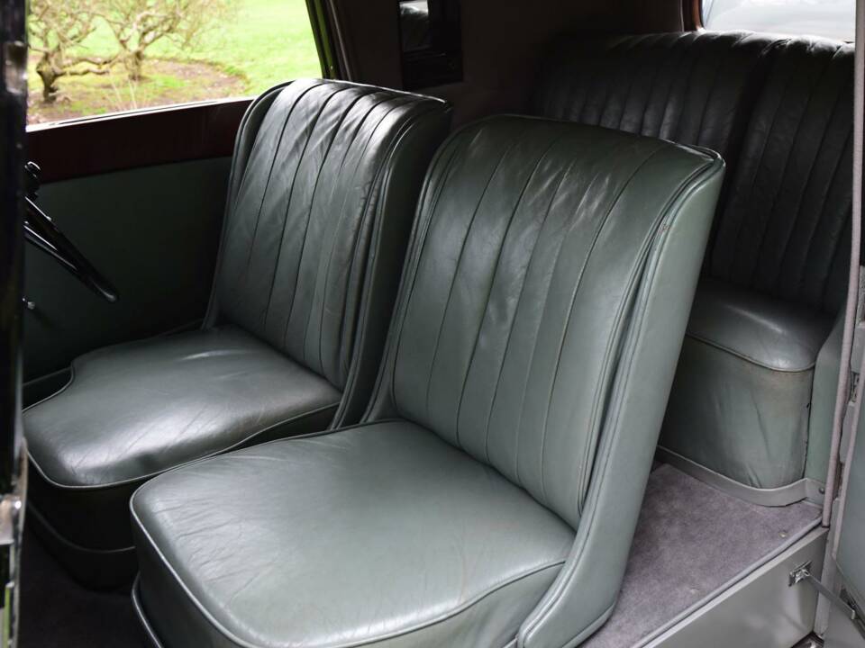 Image 18/50 of Rolls-Royce 20&#x2F;25 HP (1934)