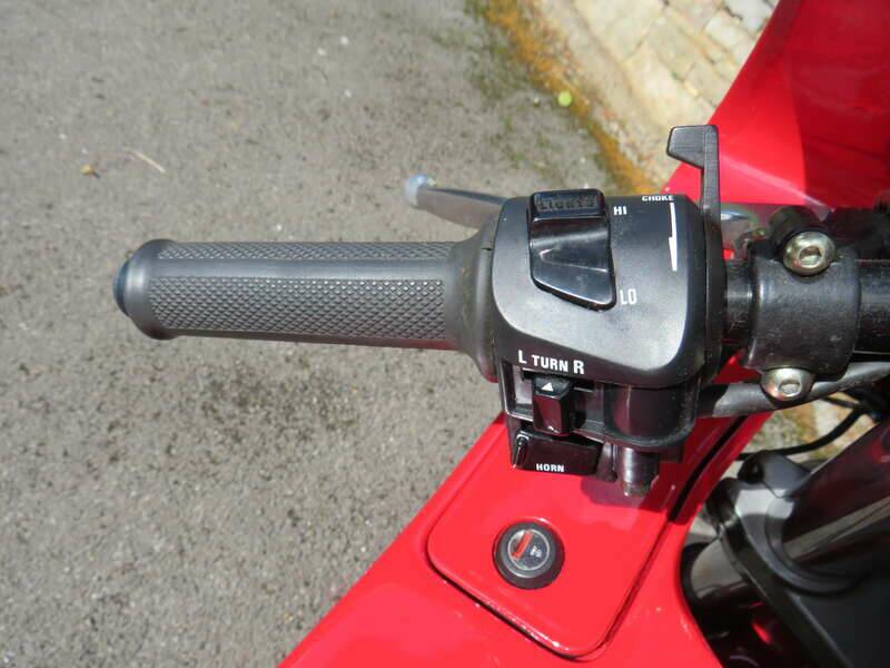 Bild 13/49 von Moto Guzzi Daytona RS (1996)