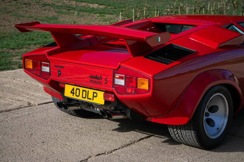 Afbeelding 10/47 van Lamborghini Countach LP 500 S (1983)