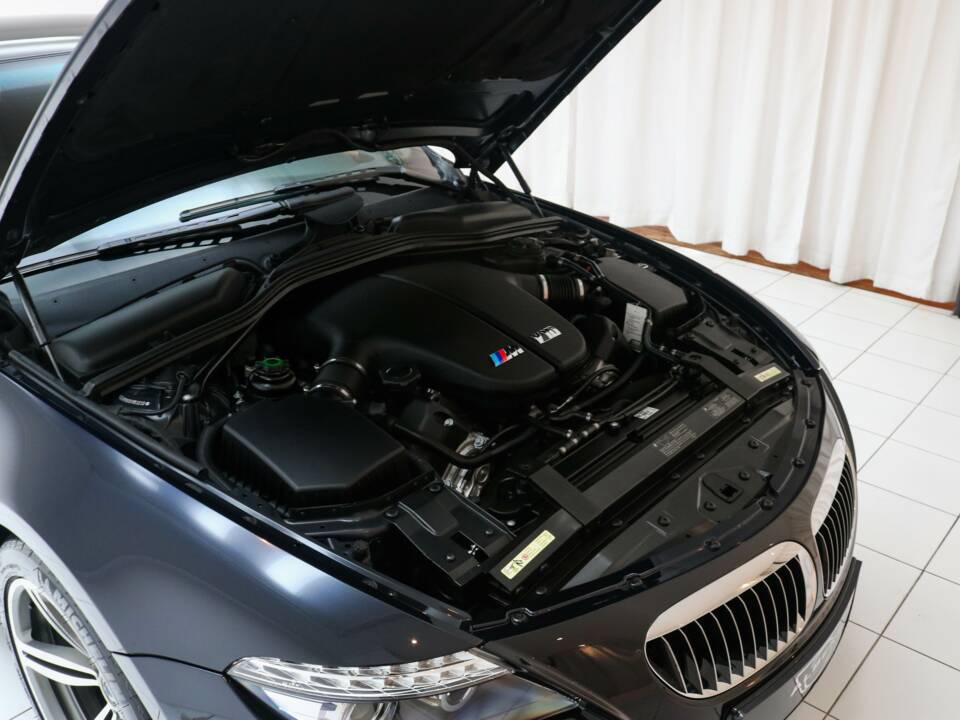 Afbeelding 12/13 van BMW M6 (2007)