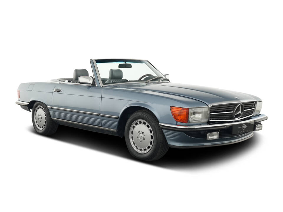 Image 2/32 of Mercedes-Benz 560 SL (1989)