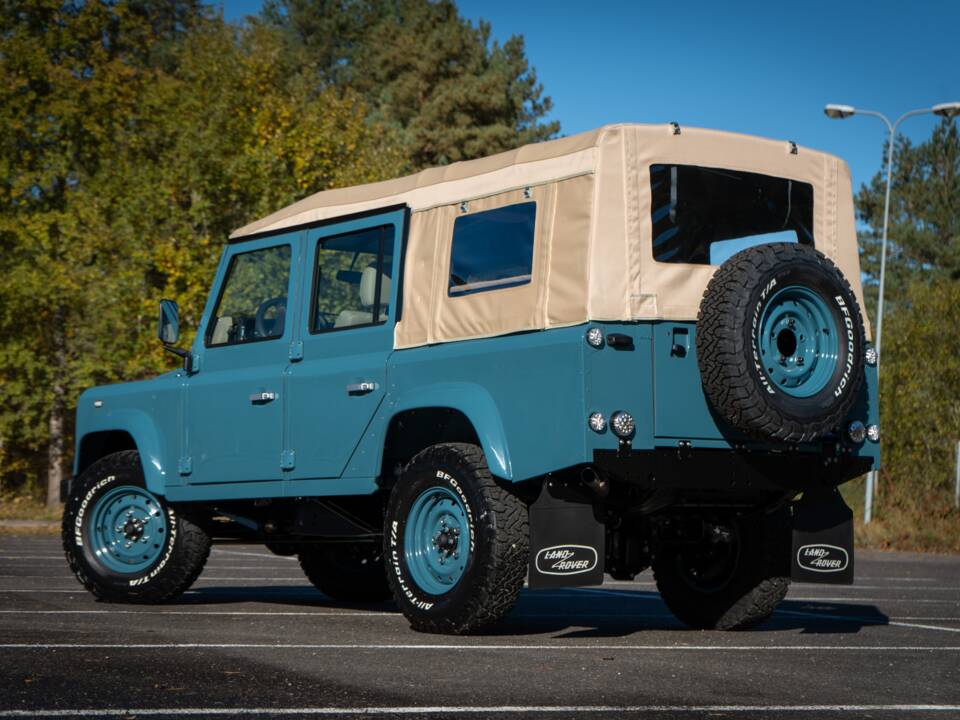 Bild 3/32 von Land Rover Defender 110 300Tdi (1997)