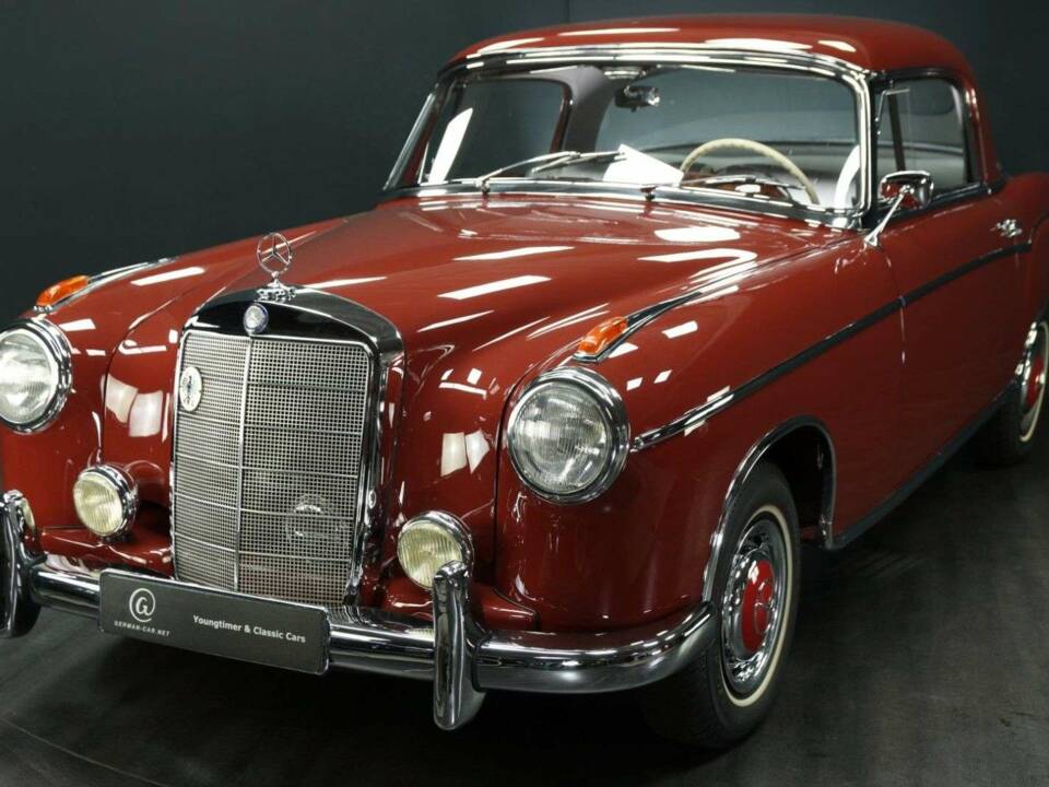 Imagen 1/50 de Mercedes-Benz 220 S (1957)