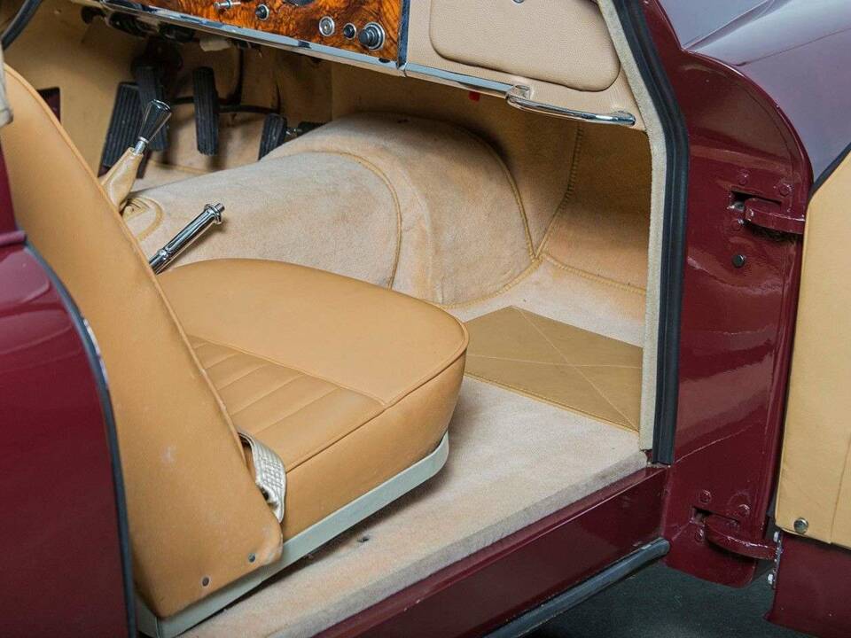 Imagen 11/20 de Jaguar XK 150 DHC (1959)