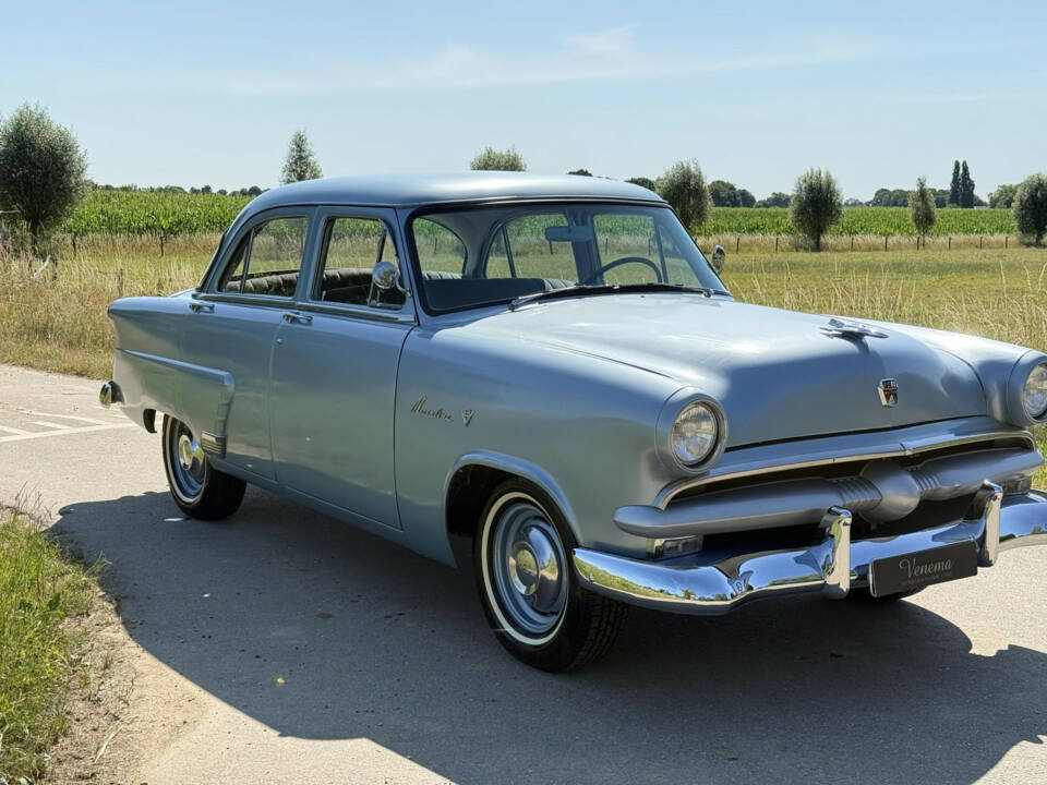Immagine 3/23 di Ford Mainline (1953)