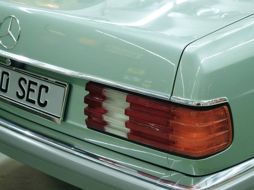Bild 17/50 von Mercedes-Benz 500 SEC (1988)