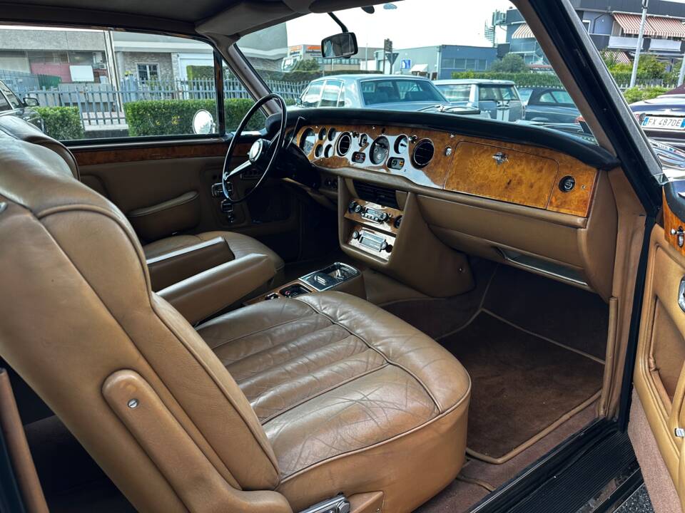 Imagen 11/17 de Rolls-Royce Corniche I (1973)