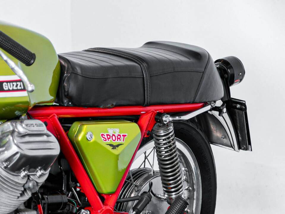 Afbeelding 45/50 van Moto Guzzi DUMMY (1972)
