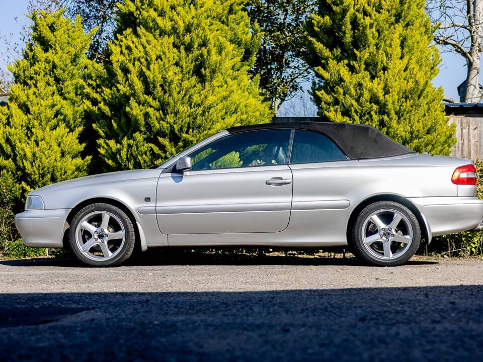 Image 3/48 of Volvo C70 2.0 T (2001)