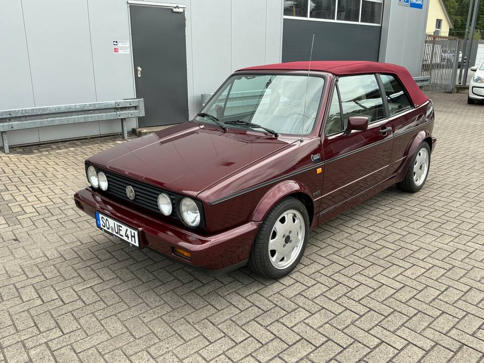 Bild 3/18 von Volkswagen Golf I Cabrio 1.8 (1993)