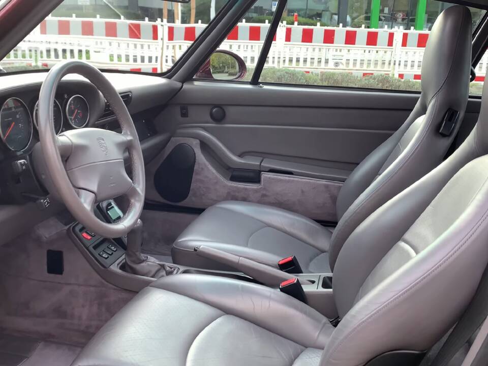 Bild 3/18 von Porsche 911 Carrera 4S (1996)