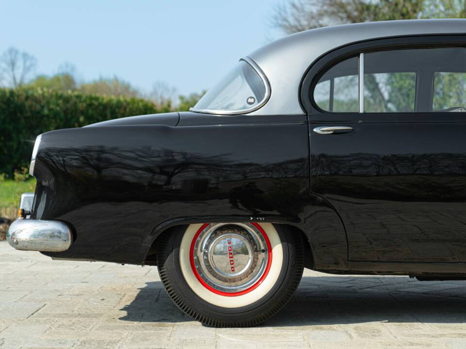 Image 25/50 of Dodge Coronet "Red Ram" (1953)