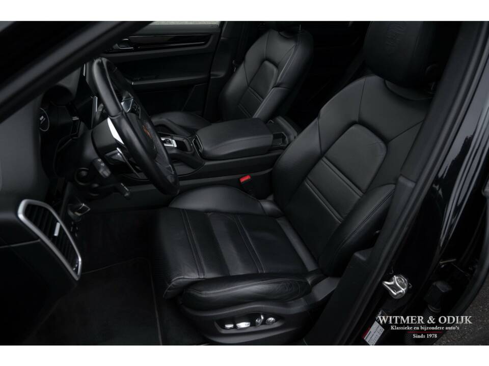 Image 5/37 of Porsche Cayenne E-Hybrid (2018)