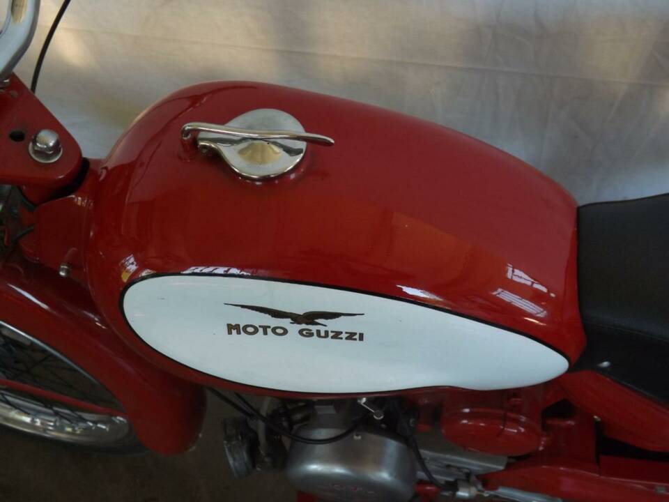 Image 10/44 of Moto Guzzi Cardellino 75 (1957)