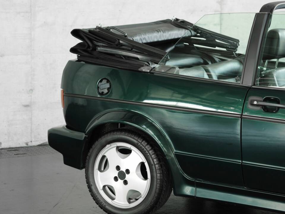 Image 8/36 of Volkswagen Golf Mk I Convertible 1.8 (1993)
