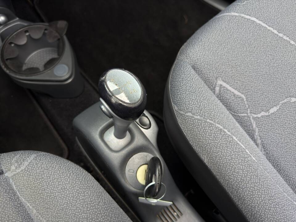 Image 25/37 of Smart Fortwo Cabrio (2003)