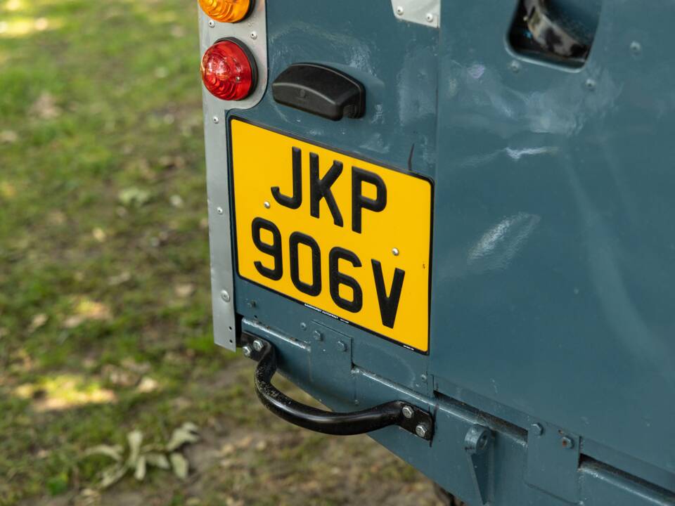 Bild 23/50 von Land Rover 88 (1980)