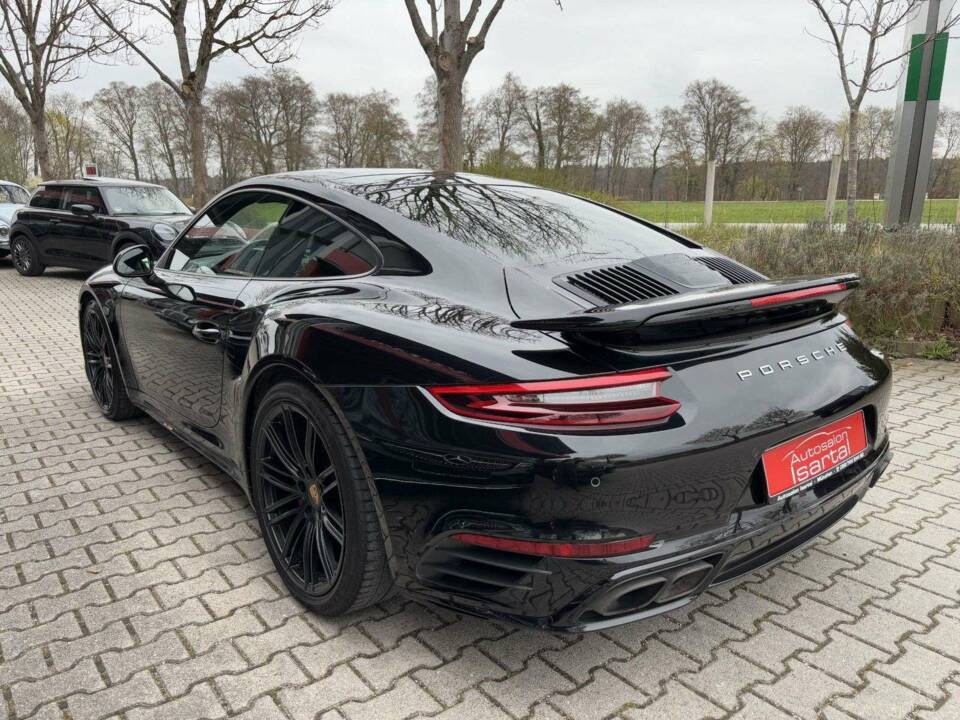 Bild 23/27 von Porsche 911 Turbo (2018)