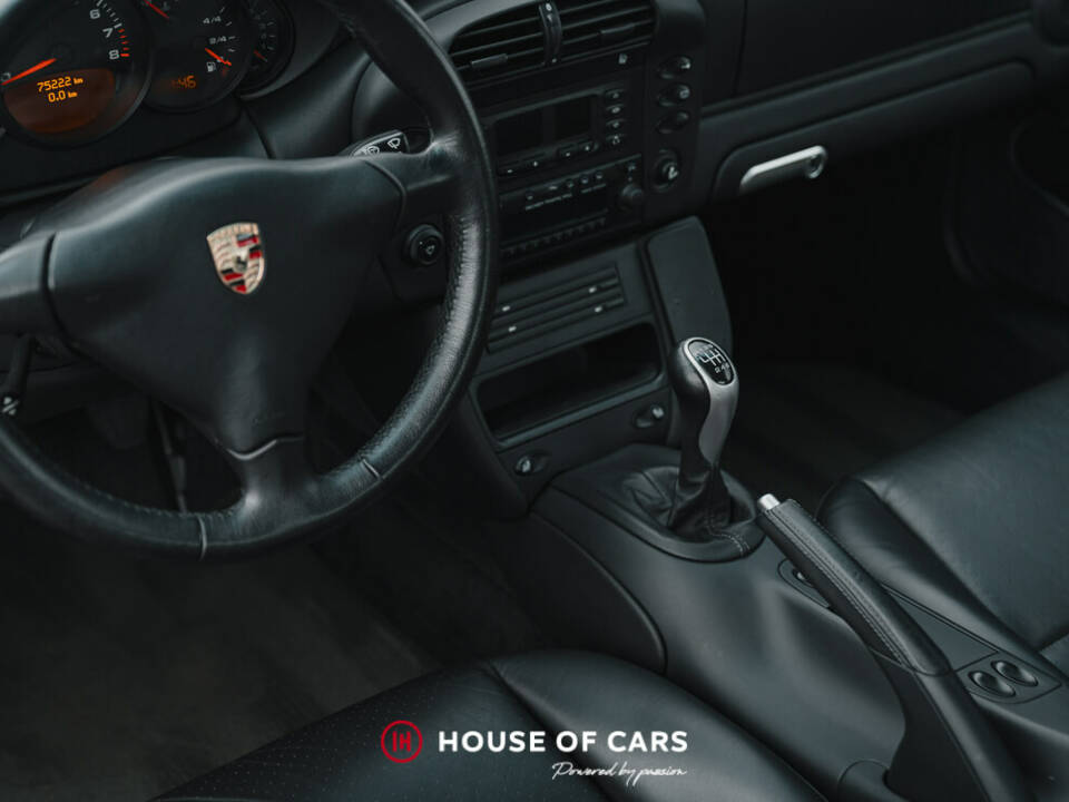 Image 27/39 of Porsche 911 Carrera (2002)