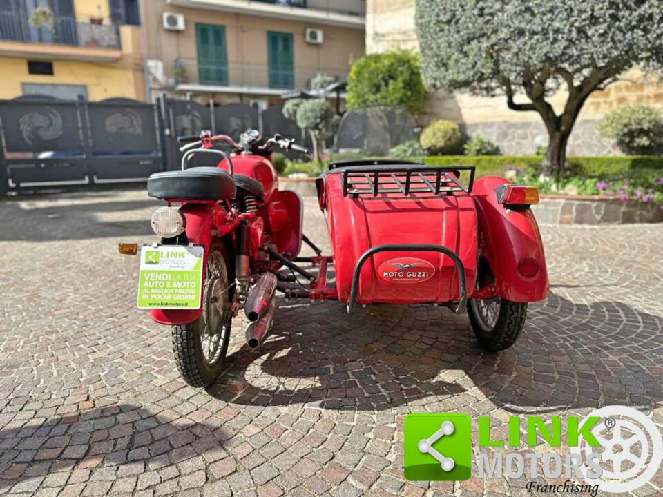 Image 2/10 of Moto Guzzi DUMMY (1974)
