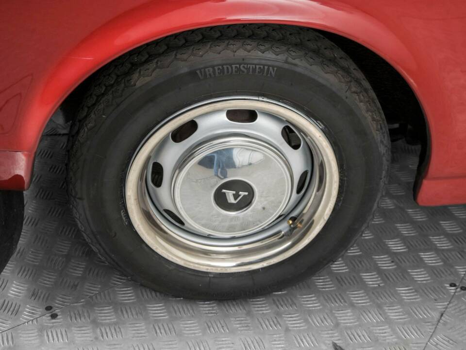 Image 39/50 of Volvo P 123 GT (1968)