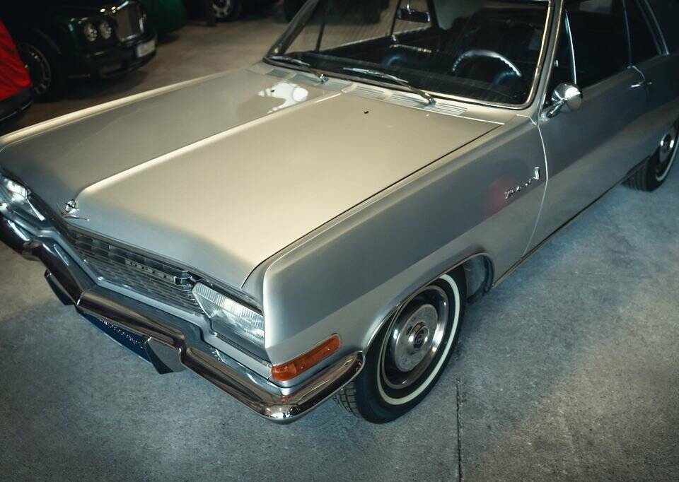Image 2/15 of Opel Diplomat V8 5,4 (1965)