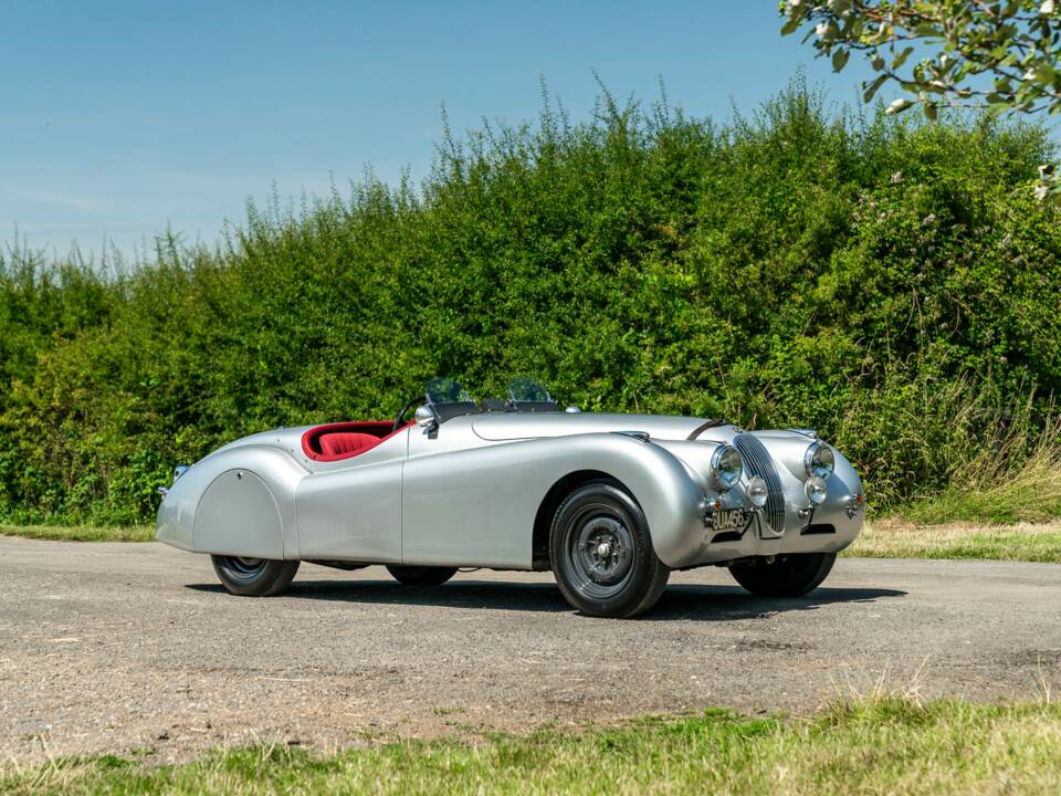 Image 13/50 of Jaguar XK 120 OTS (1951)