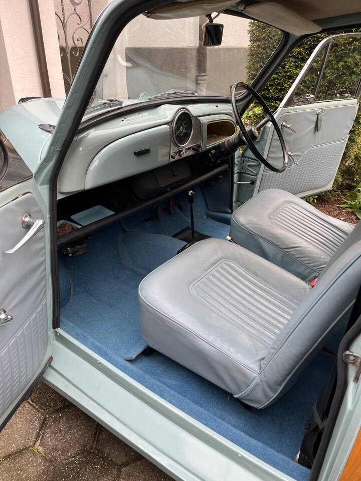 Image 10/15 de Morris Minor 1000 Traveller (1966)
