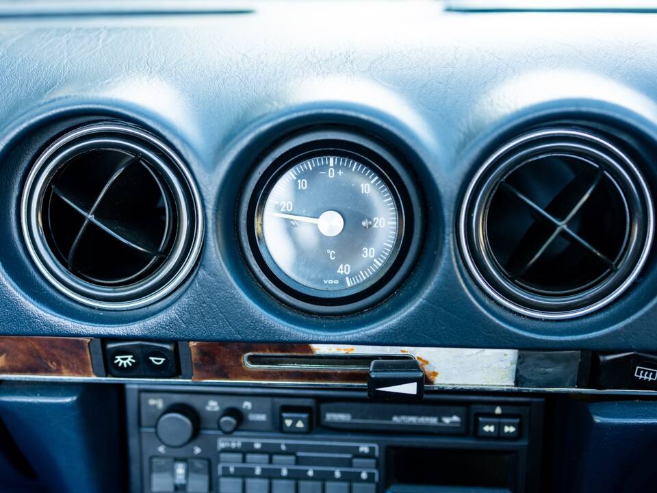 Image 43/47 of Mercedes-Benz 300 SL (1987)