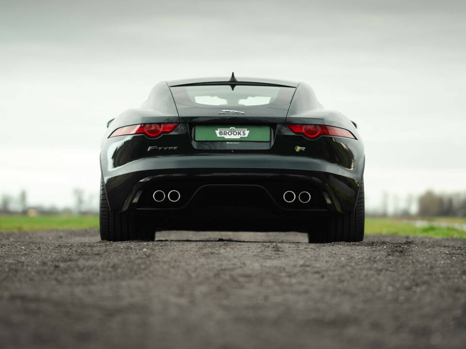 Bild 4/32 von Jaguar F-Type R (2016)