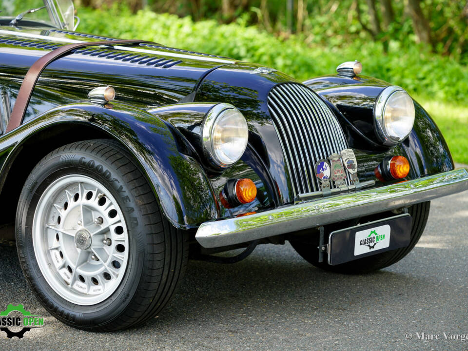 Image 16/54 of Morgan Plus 8 (1992)