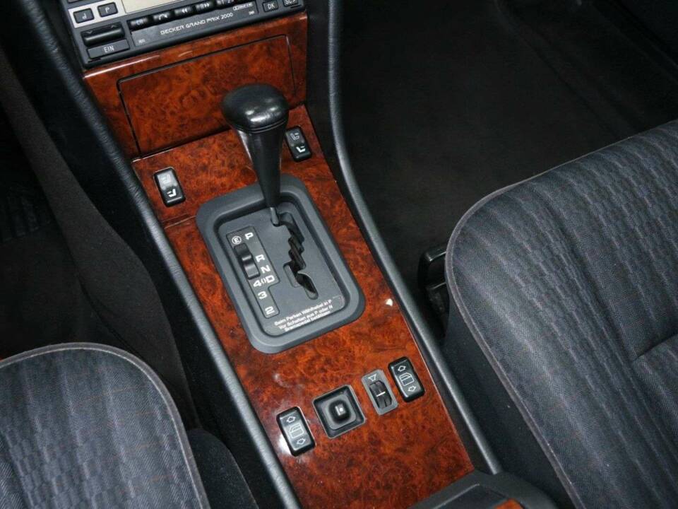 Bild 19/50 von Mercedes-Benz 300 E-24 (1992)