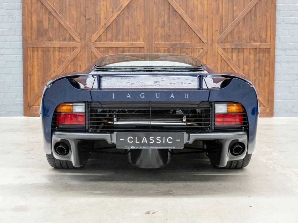 Immagine 11/46 di Jaguar XJ 220 (1993)