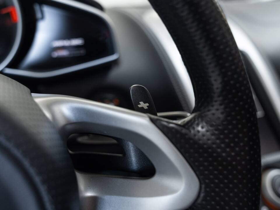 Bild 17/33 von McLaren 12C Spider (2013)