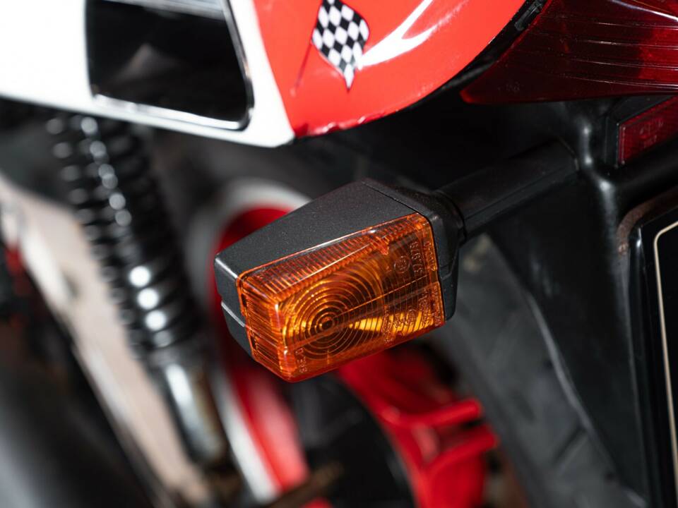 Bild 21/36 von Moto Guzzi V 65 Lario (1990)