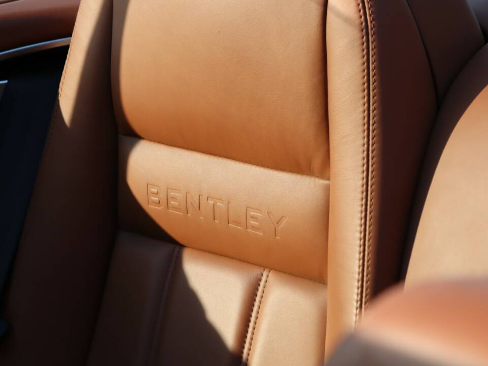 Image 34/50 of Bentley Continental GTC (2007)