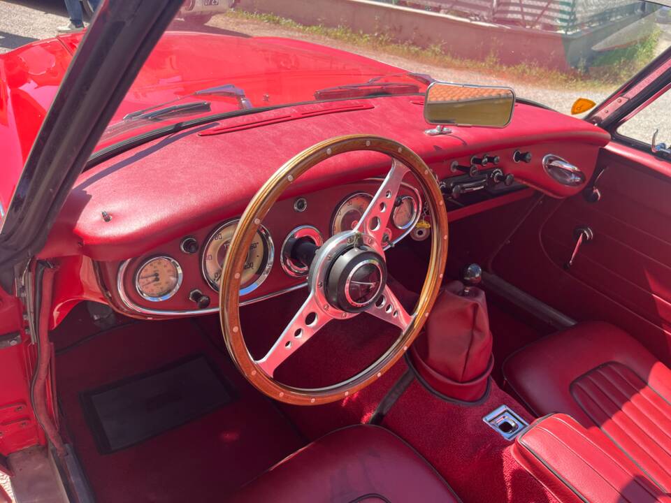 Imagen 12/19 de Austin-Healey 3000 Mk II (BJ7) (1964)