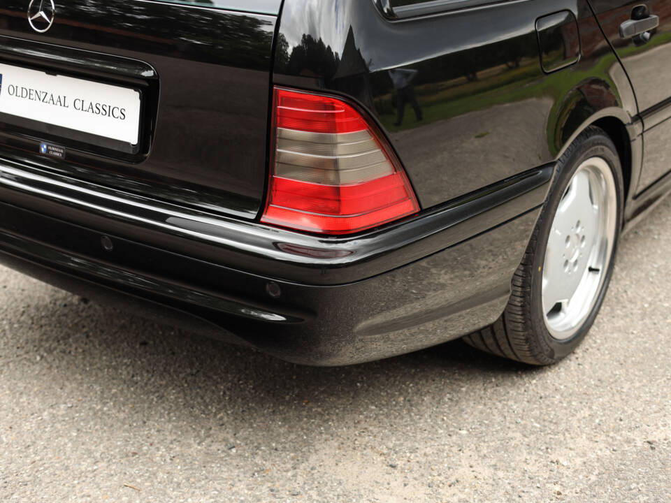 Bild 78/89 von Mercedes-Benz C 43 AMG T (1998)